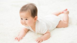 赤ちゃんにとってハイハイしやすい部屋と狭い空間をうまく使う方法 うわのせ